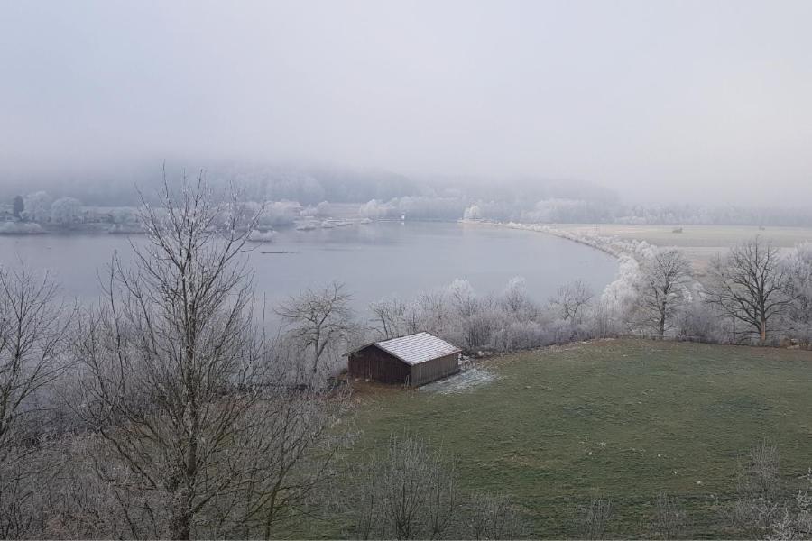 Stille X Weite - Hochwertige Wohnung Mit See-Panorama Kronburg Zewnętrze zdjęcie