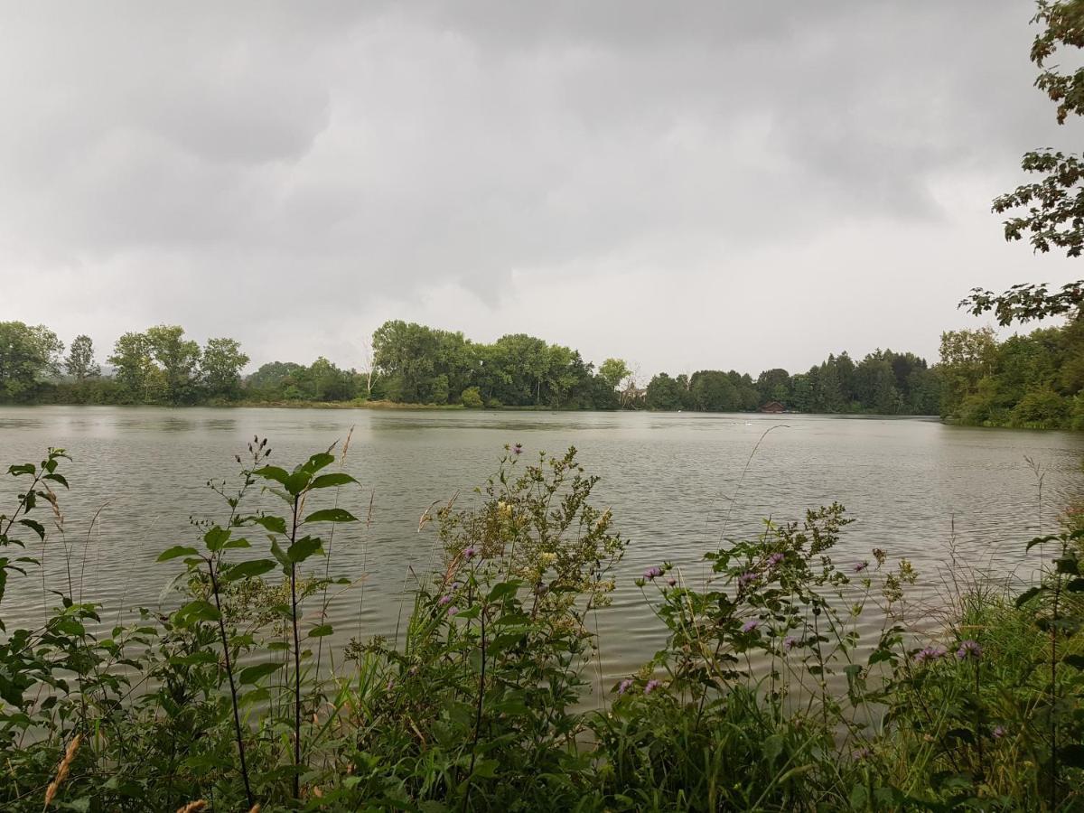 Stille X Weite - Hochwertige Wohnung Mit See-Panorama Kronburg Zewnętrze zdjęcie